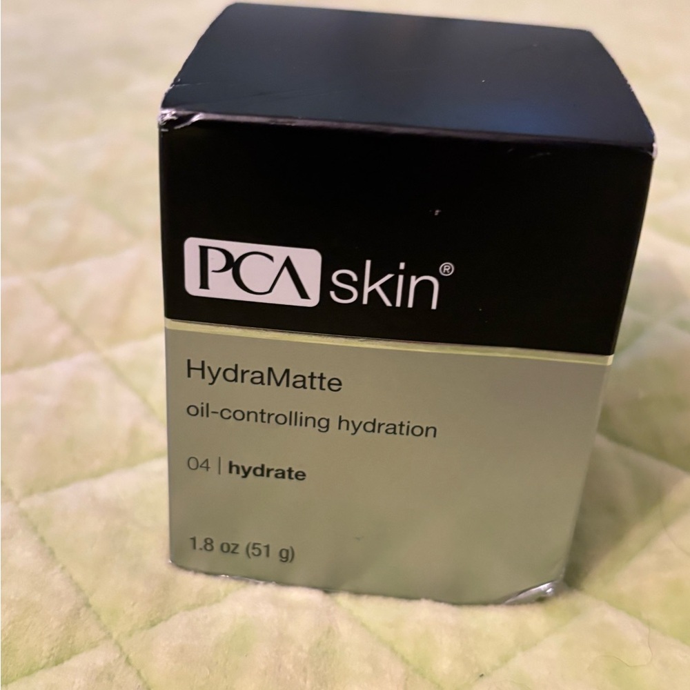 PCA Skin Black and Gray Moisturizer for Skincare
